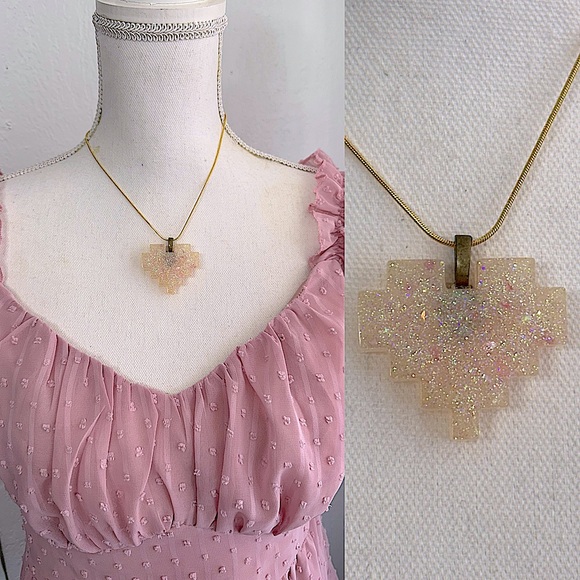 Gold Resin Glitter pendant Necklace - Picture 1 of 5